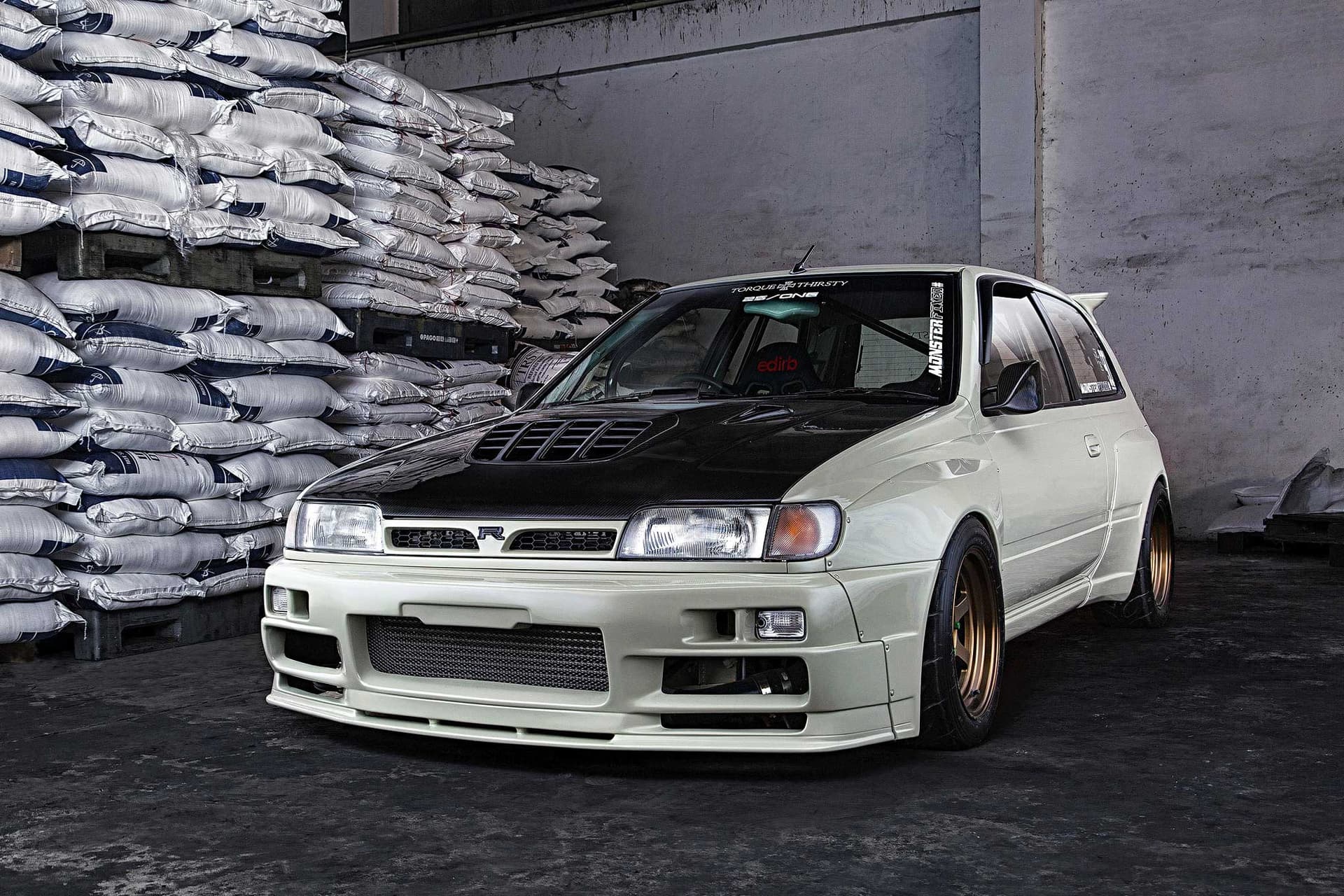 1990–1994 Nissan Pulsar GTI-R (RNN14)