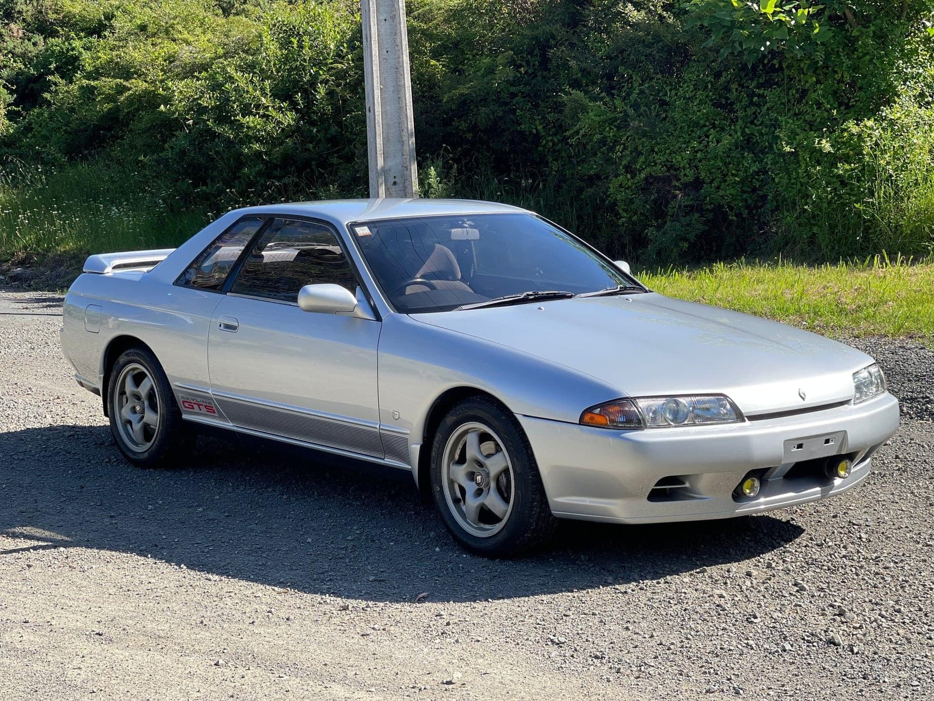 1989–1993 Nissan Skyline GTS-t / GTS-4 (HCR32)